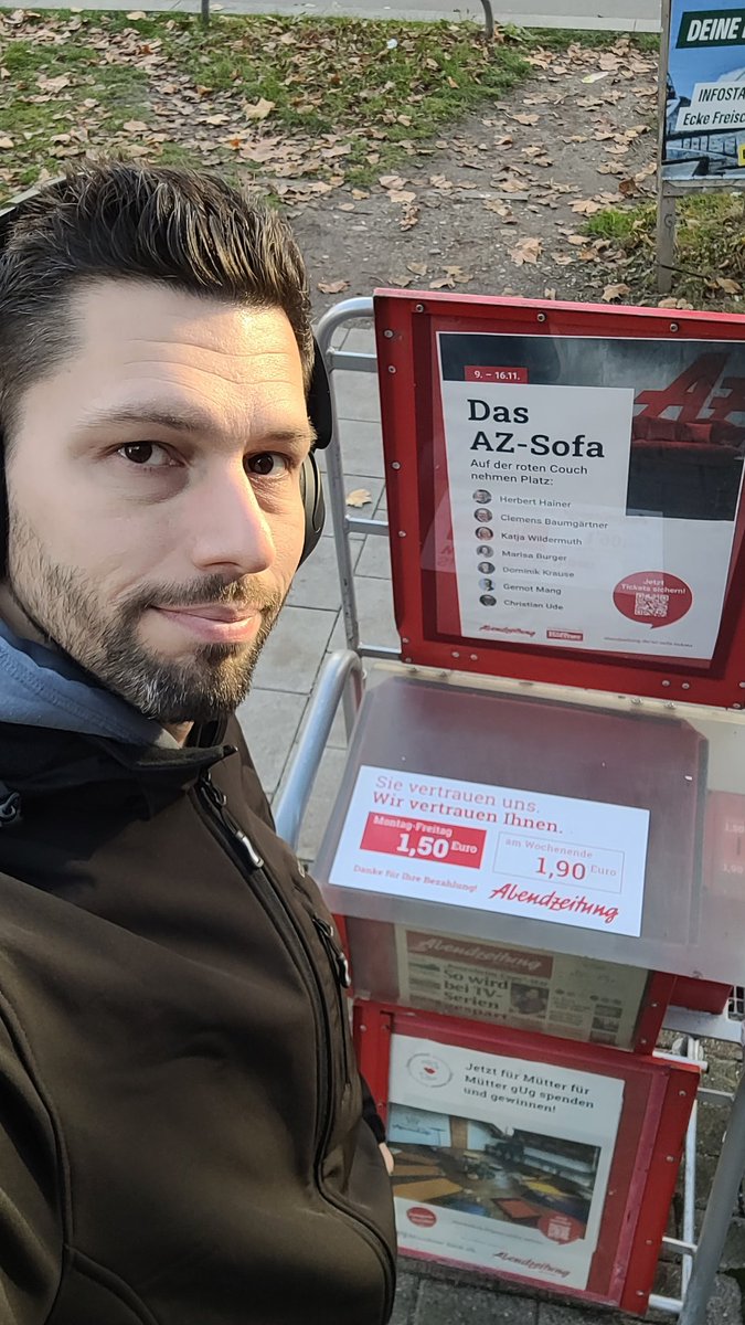 Vorfreude auf den Löwen-Talk mit #TSV1860-Präsident Gernot #Mang am morgigen Samstagabend (15.11.) im Deutschen Theater auf dem AZ-Sofa, bzw. blauen Sessel. Tickets online oder an der Abendkasse. Schaut's vorbei! <a href="/Abendzeitung/">Abendzeitung</a>