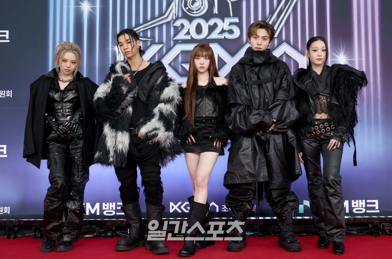 G5s_rd8XEAAhlMj?format=jpg&name=900x900