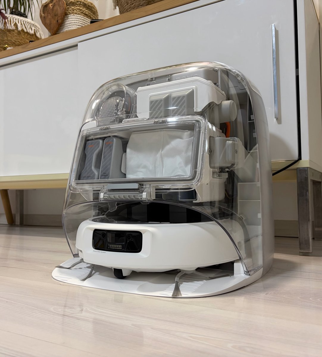 MikyAncona's tweet image. DJI ROMO P: probabilmente il più affascinante e performante robot lava pavimenti che abbia mai provato!
#mikyancona #mikyanconatech #TechRobot #DJIRomoP #Innovazione #RobotDaScoprire @DJIGlobal