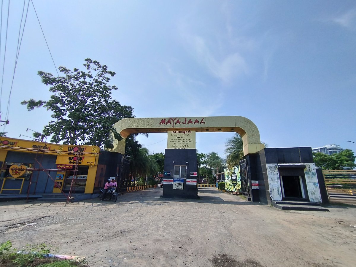 cinemaismyworld's tweet image. After a Decade Visiting Here 😁 

Movie Marathon Begins 🔥 

#MayajaalMultiplex #ECR 
#Mayajaal #Chennai