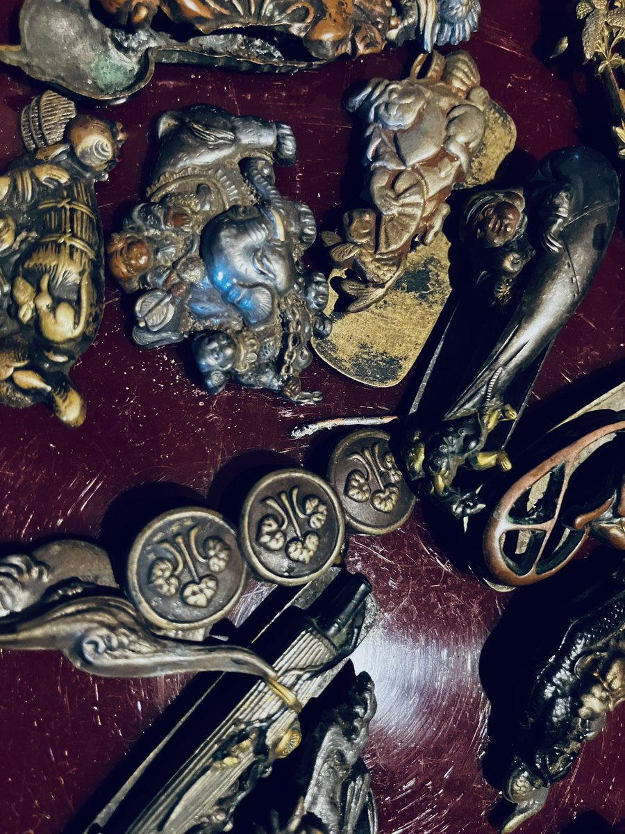 11月17日から12月1日まで上野公園不忍池の前の広場で骨董市が開催され