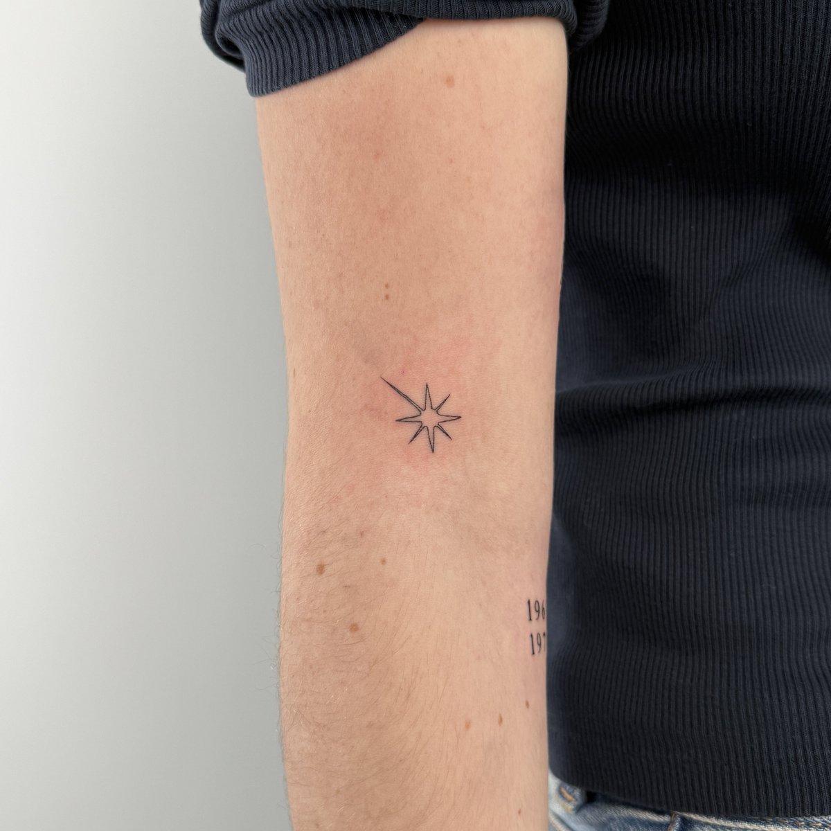 mila 𓂃✍︎ tweet media