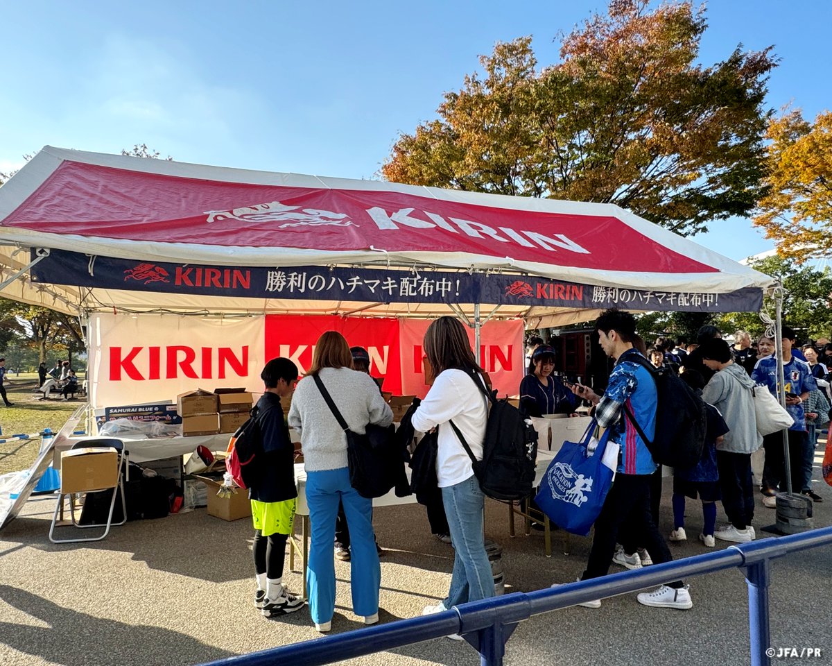 ギリギリ限界パワー　大会優勝賞品 ウィントロフィー JC-2600 トロフィー、表彰盾販売なら【ルナ