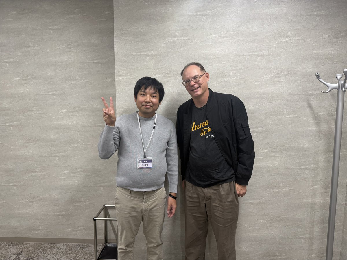 Thanks for taking the time to speak to me today, Tim! Please enjoy your time in Japan!

ティムさん、本日は素晴らしい時間をありがとうございました！
日本での残りの滞在をお楽しみください！