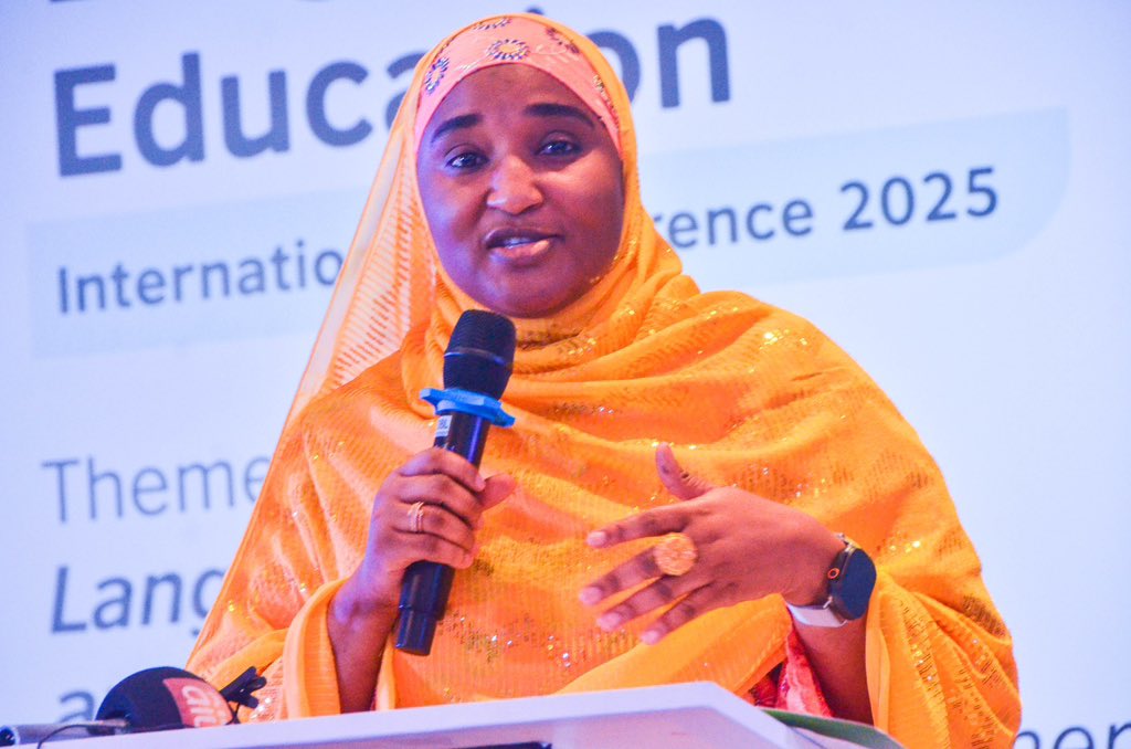 voiceofnigeria's tweet image. Nigeria has reaffirmed English as the official language of instruction across all schools. The announcement came at the 69th National Council on Education meeting in Akure as part of wider reforms to strengthen learning and unity.

#Nigeria #Education #LanguagePolicy #NCE #Reform