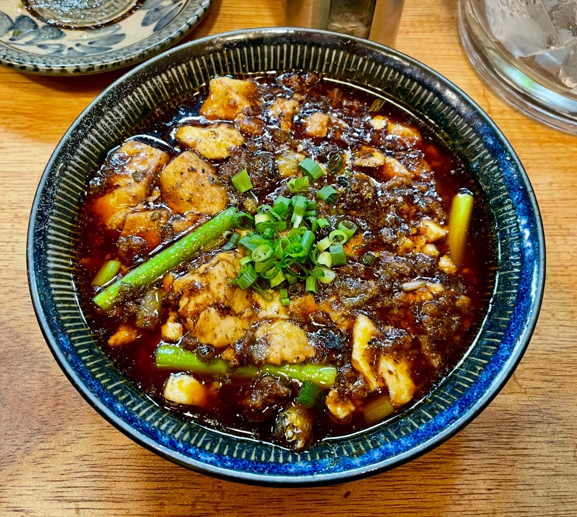 昨日は芸術鑑賞会で演奏をしてきました♪

生徒さんたちと一緒に触れ合ったりして楽しかったです✨

マーシャル先輩の初稼働日でした！

ライブ後はMAIKAGURAにて限定の『舞茸クリームと白トリュフオイルのエッセンス』を。

〆に稲田堤の「酒と麻婆 あれあれ」の１周年のお祝いに。

良き一日でした♪