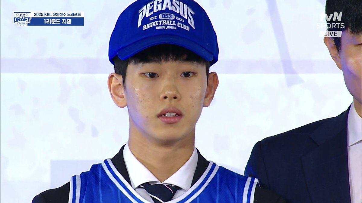 단상에 어린이 출몰