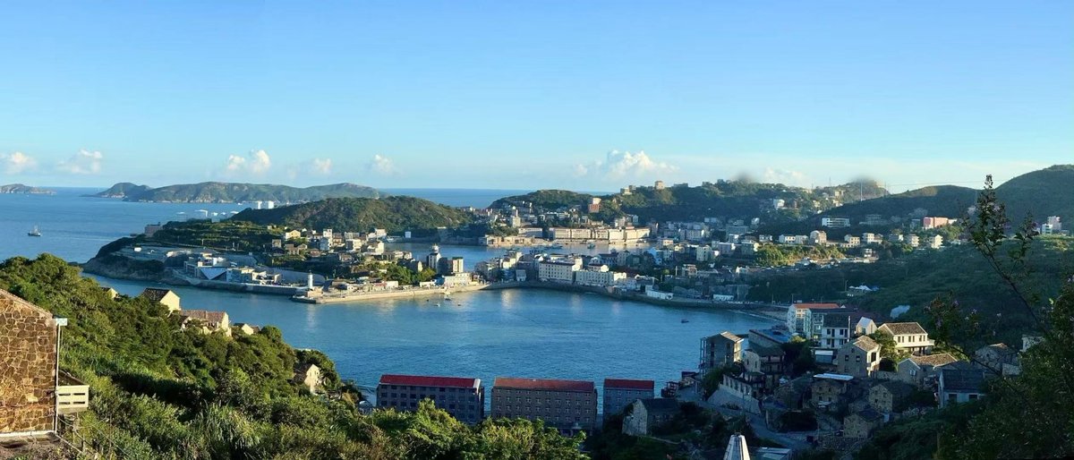 ailuqiao123's tweet image. There’s something so deeply peaceful about Wenling’s sea! Its tranquil waters and understated charm carry a profound allure, making every moment by the shore feel calm and soul-soothing ✨
#WenlingCoast #ProfoundBeauty #SeasideBliss #TranquilMoments #ExploreChinaCoast
