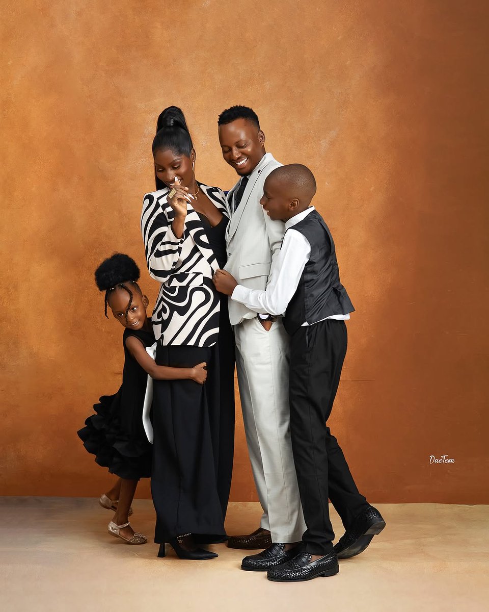 Happy family shops from ps_wears 

Men Legs from us <a href="/Phinesmiles/">@ps_wears has been suspended</a>