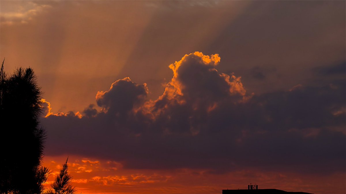 لحظات من الغُرُوب.