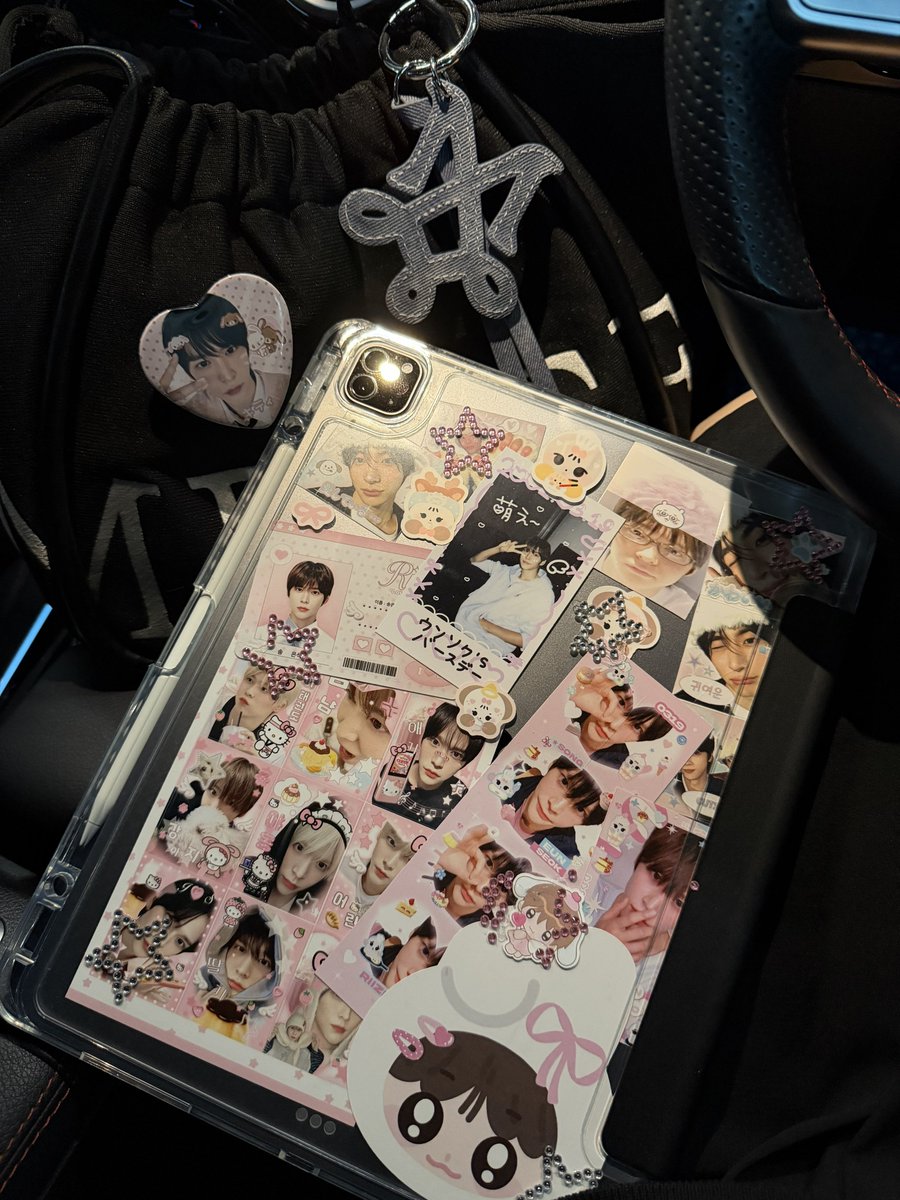 ⁺.ପ(๑˭̵̵̵̵͈́ᗜ˭̵̵̵͈̀)੭⋆̥*✧