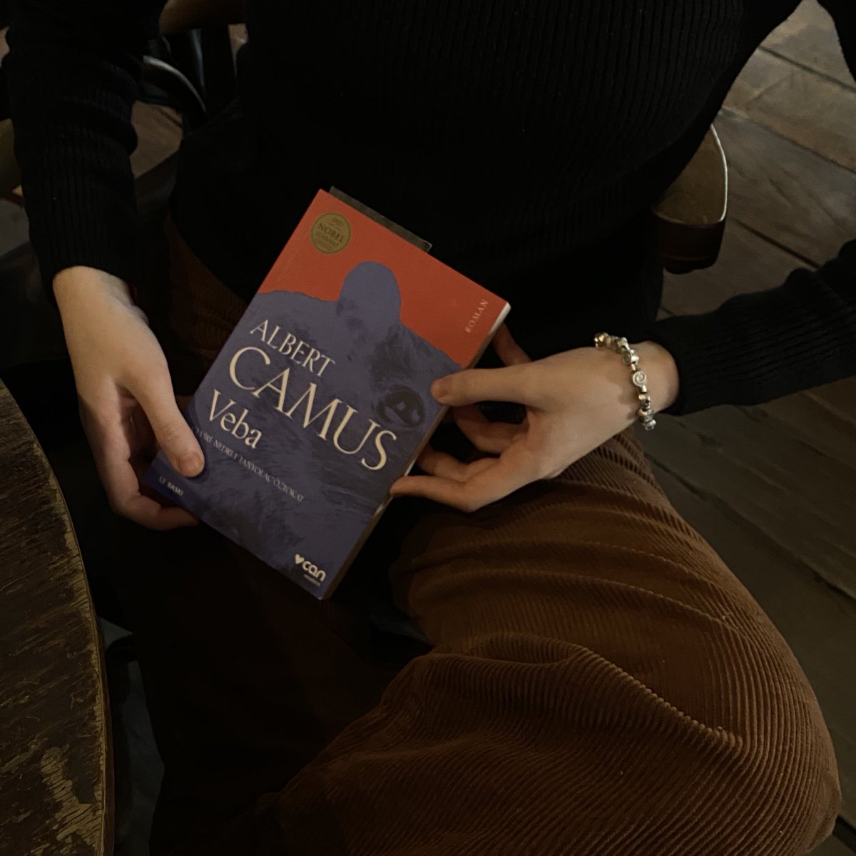 dark academia yapıyoruz gelen gelsin