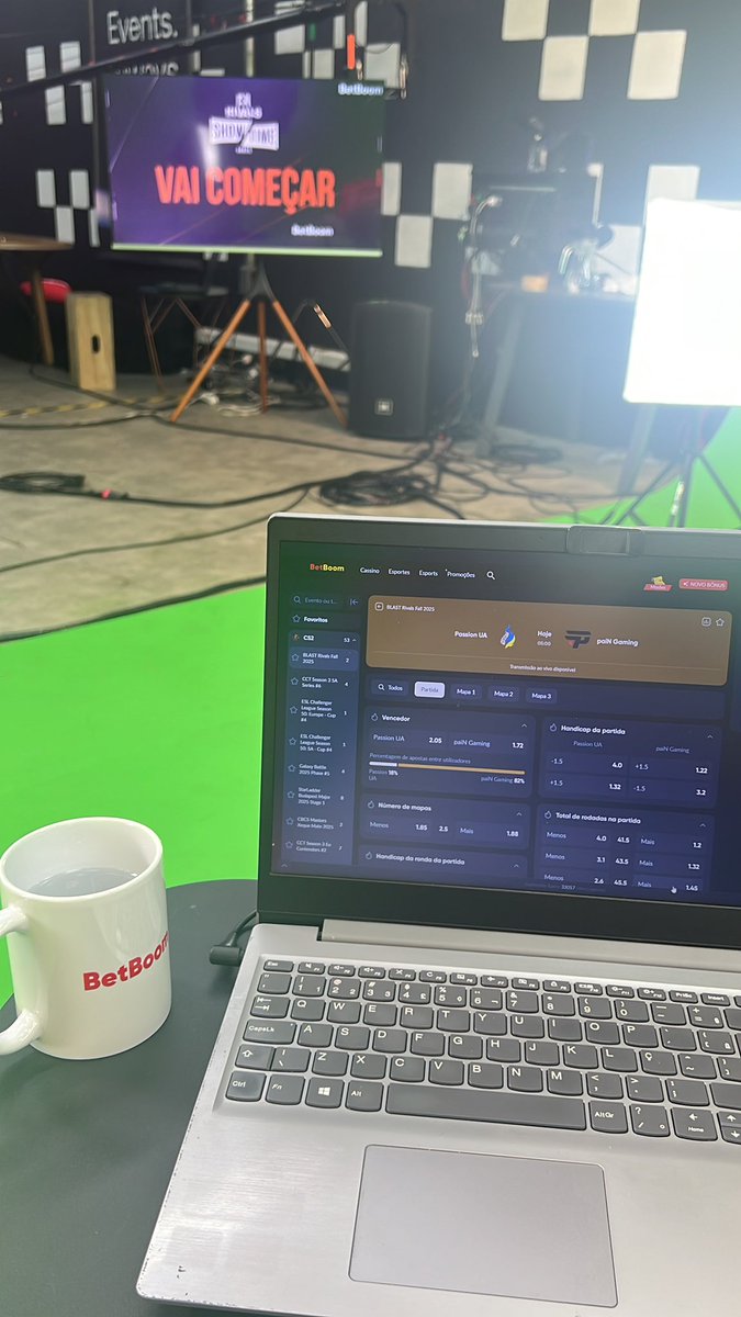 10 minutinhos e entramos no ar no gaugau 
Vamo pra mais um dia