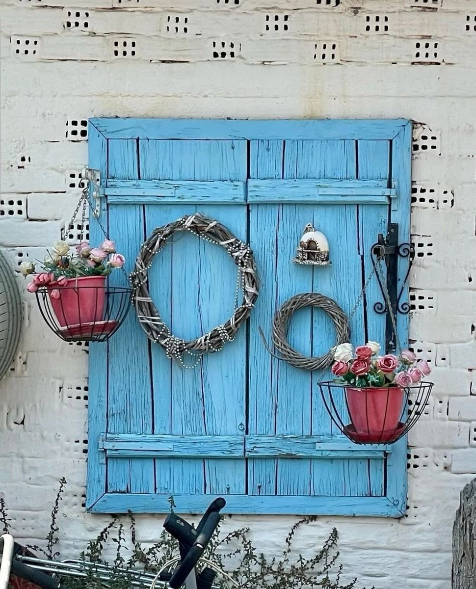 pantelischio's tweet image. #Doorsandwindows