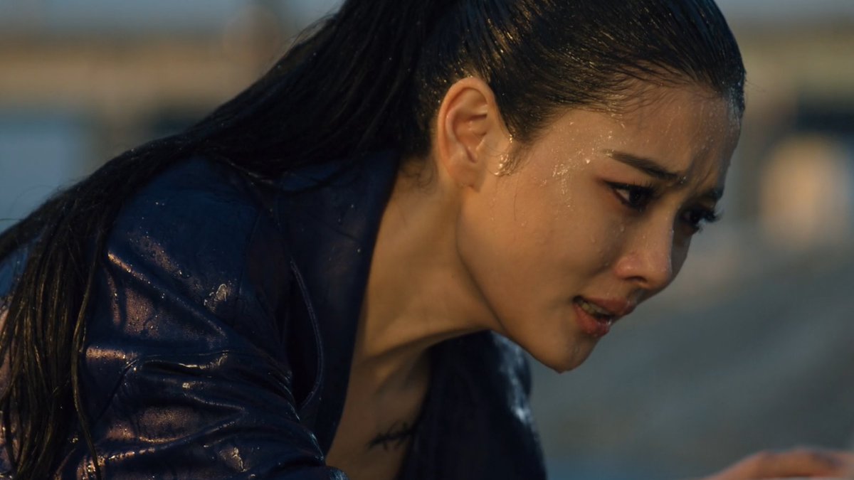 hyovrse's tweet image. watching dear x for the plot