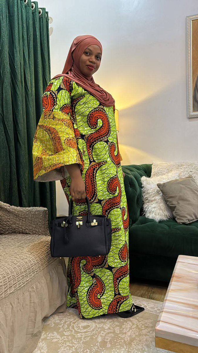 Ummammarr's tweet photo. Alhamdulillah! Alhamdulillah!! #Chapter32 🎉🎊🥰❤️❤️ Happy birthday to me.llnpp. (Fabiayyi alai rabbikuma tukaththibani,So which of the favors of your Lord would you deny?Q53.13.)Please say a prayer for me..May Allah grant me more years in this fiduniya wal akihrah https://t.co/0v68nakwna