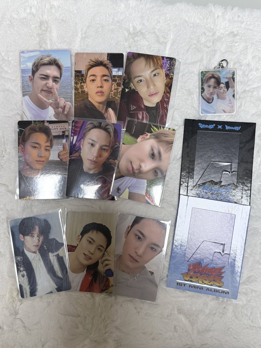 Cute__sell's tweet photo. cxm 에스쿱스 x 민규 포카 교환 구합니다

저: 첫번째 사진 6장+키링 일괄
💎: 2, 3번째 박스 표시 쿱스 2장

위버스 온라인 팬싸 쿱스
위드뮤 럭드 찡긋 쿱스

반택 끼택 가능
원하시면 밑에 민규 지난포카 3장도 같이 드릴 수 있어요🥹

💌DM 주세요

뀨스뀨스 SVT CXM HYPE VIBES 거래 특전 미공포 https://t.co/unsISLUP8W