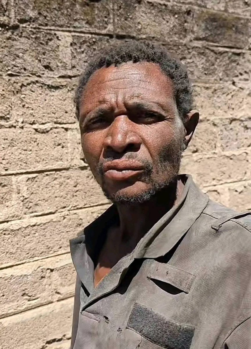 Umeshawahi kujiuliza ni kwanini waliotuletea ukoloni na kutuuza utumwani ndio hao hao waliotuletea dini ?

Walitufundisha kusali tukiwa tumepiga magoti na tumefumba macho ,tulipofumbua tulikuwa na biblia na msaafu mkononi ,wao wakiwa na rasilimali zetu.

Walitufundisha ukondoo wa