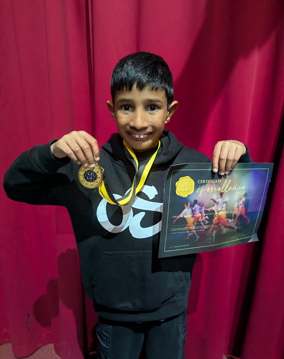 latimerprimary's tweet photo. It was a super-busy Sunday last week for this little Latimer star - parading in the morning and dance show to a sold-out Peepul Centre in the afternoon 🌟🌟🌟🌟🌟 💙 #prideindoingyourbest #superproud #respect #activeLatimer #Latimerfamily https://t.co/LtacpF9DXY