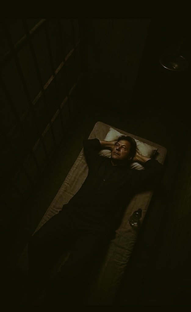 رات کا وہ سب سے اندھیرا حصہ شروع ہو چکا ہے جسکے بعد صبح طلوع ہوتی ہے۔ 
پاکستانیو! دل نہیں چھوڑنا
<a href="/TeamiPians/">Team Insafians 𝗣𝗼𝘄𝗲𝗿</a>
#مزاحمت_سے_ہی_رہائی_ہوگی