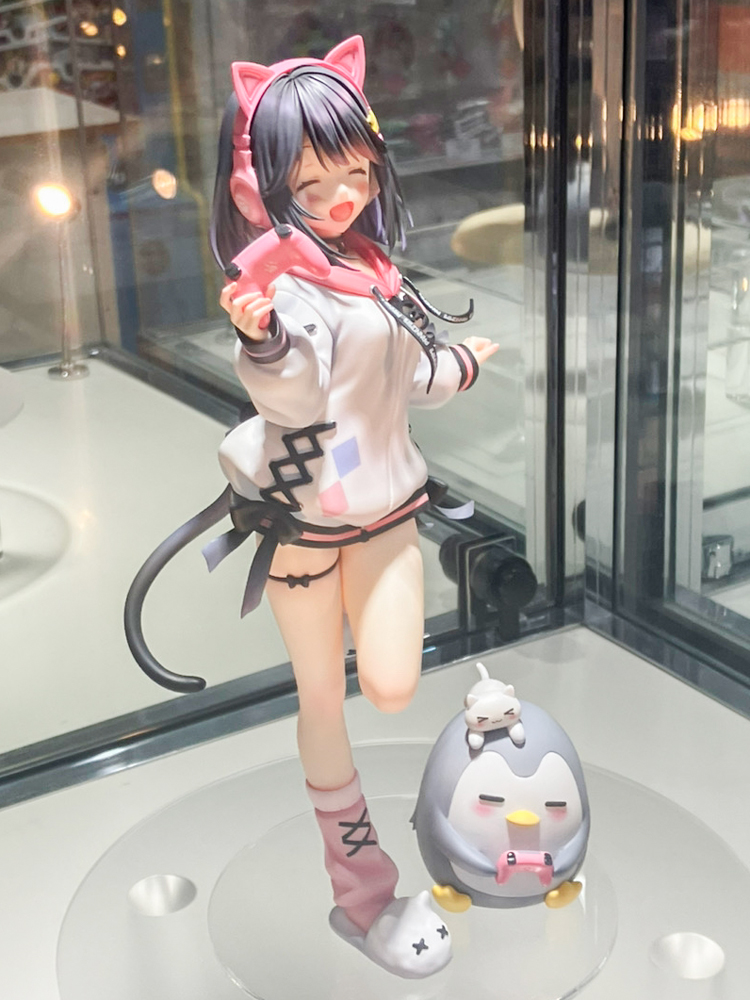 【#あみあみ秋葉原ラジオ会館店】

アリスグリント様の「【あみあみ限定版】おにいちゃんコンティニュー！ ゆうりとしーくれっとらぶ 白雪結梨 1/7 完成品フィギュア」デコマス展示中です！

展示期間：11/21(金)まで

▼あみあみニュースでは高画質の写真も公開中！
news.amiami.jp/topics/2025/11…