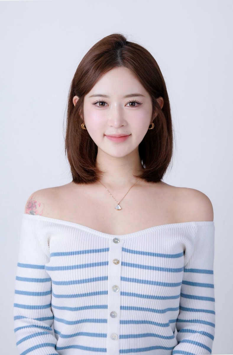 ka_kou_ya_san_'s tweet photo. バイユアのパウダーとロムアンドのハイライトがまじすごいよ https://t.co/XfltuvyM8K