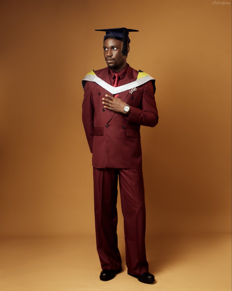 deburgaa's tweet photo. I graduated

University of Ibadan https://t.co/TGe2Pv6Uj8