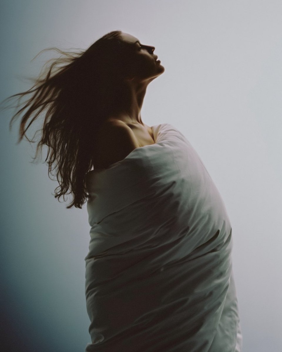 GeoStephanie's tweet image. Imaginary AI Campaign for @zarahome 

#GrokAI #Grok #AIart #Ads