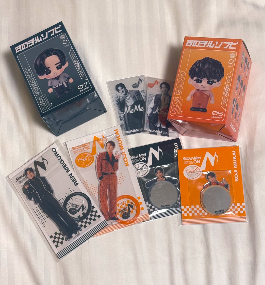 温故知新グッズ達可愛い✨️ ミラーステッカーは思ったより分厚くて