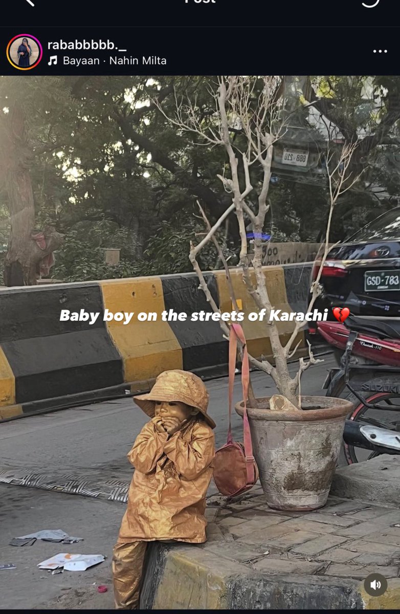 fizakkhann's tweet photo. Leaders drunk on power are busy passing laws so they can cling onto power longer. Meanwhile the state of the country is such that little children are pushed to the streets to make a living. This is our sad, ugly reality. Shame on the entire lot of them. https://t.co/fX3uG5fceK