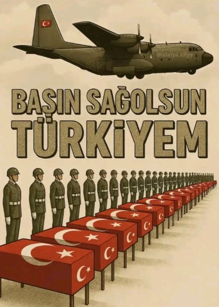 EVLADINI KAYBETMİŞ ANNE OLMAK Evlâdını kaybetmiş anne,
salonda duran ama hiç açılmayan bir kapıdır.
Bilirsin, ardında kimse yok.
Yine de her rüzgârda gıcırdar,
içeride bir nefes gezinir sanırsın.
Buzdolabının üzerindeki o küçük el izi,
silmeye kıyamadığın.