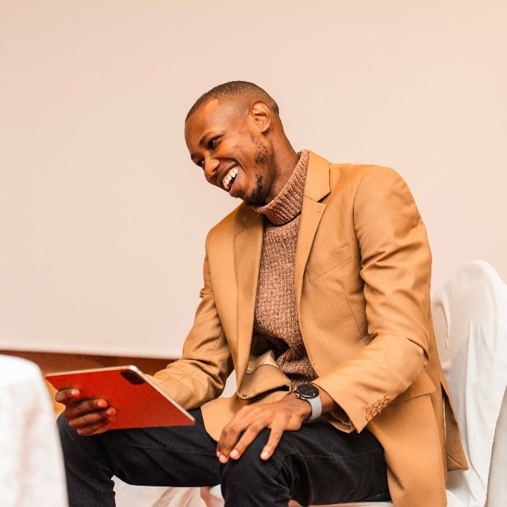 𝑮𝒂𝒖𝒕𝒊𝒆𝒓🦁💙 tweet media