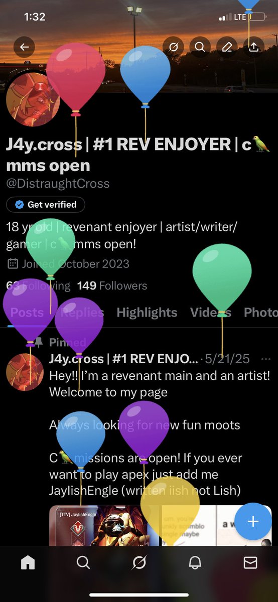 DistraughtCross's tweet image. That time of year🎊🥳🎉