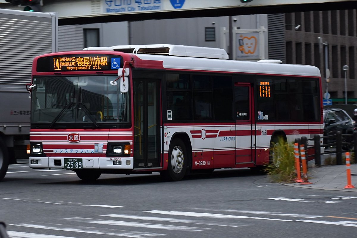 京阪バス 寝屋川N-3939 国道線4号経路の運用でした。来年3月の改正で
