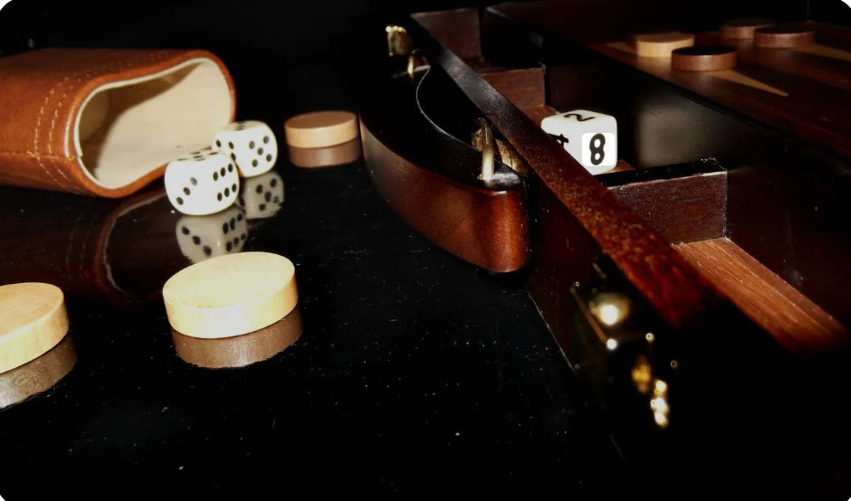 AuBackgammon's tweet photo. The Australian Backgammon Championships are being played at the Twin Towns Club this weekend 
#TwinTownsClub
#FriendsofBackgammon 
#AustraliaNewZealandBackgammonFederation https://t.co/9zpuGrL1xQ