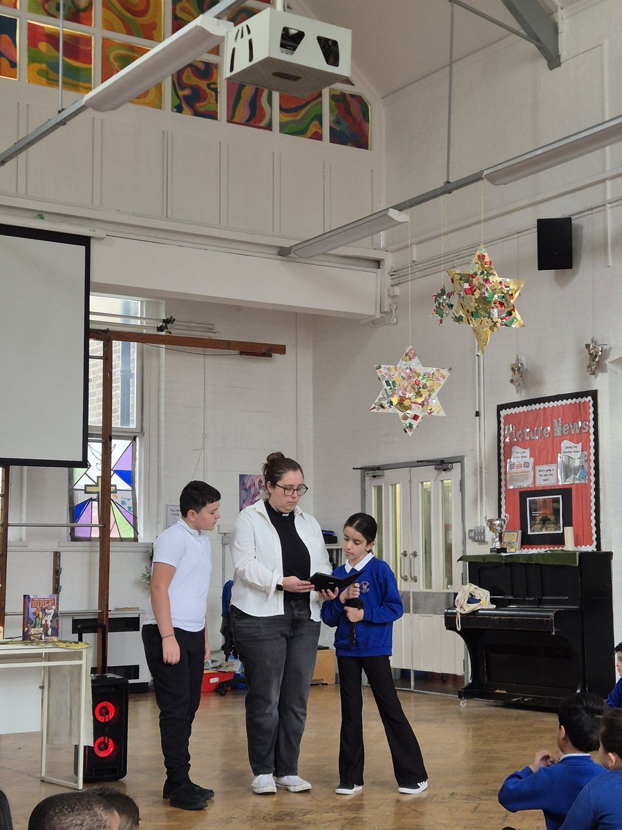 For Remembrance Day, our classes reflected on the importance of the day, the sacrifice made by so many brave people and to consider the world that we want to grow up in.

Our pupils observed the two-minute silence impeccably. 
#lestweforget