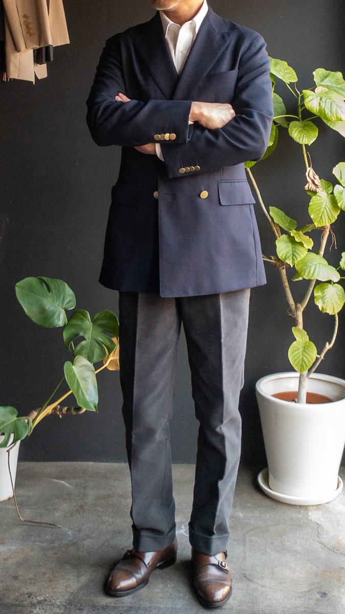 Fibonacci_JP's tweet image. newsを更新しました！

ブリスベン・モス の ヘヴィウェイト・モールスキン’M1A’のスーツ
fibonacci.tokyo.jp/?p=15117

#墨田区 #鐘ヶ淵 #フィボナッチ紳士洋品店 #オーダースーツ #モールスキン #ブリスベンモス