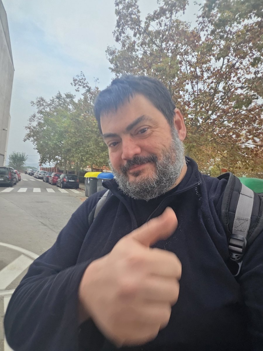 Avui a Blanes i Lloret, última apretada per mobilitzar a tothom per la mani. Toca escoltar els companys, compartir el que està passant i fer-nos sentir. Si no ens movem ara, després no valdran les queixes. Ens hi juguem massa. #15N #USOC