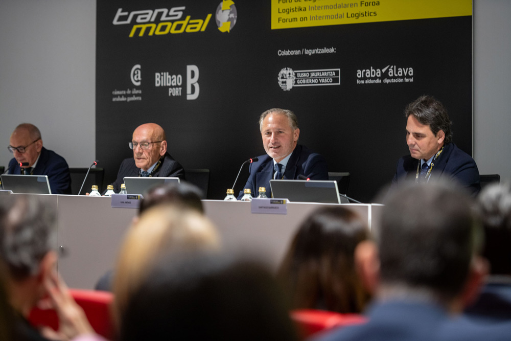 Estrategianet's tweet image. #Transmodal2025 destaca el papel de #Álava como referente del eje #logístico #atlántico
tinyurl.com/ykf85rps