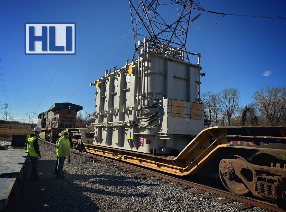 HLI_rail's tweet image. Ending the week on a high note! Another transformer arriving by railcar, safely offloaded, and ready to begin the next leg of its journey. Grateful for the hard work that makes this all possible.

#HeavyHaul #OversizeLoad #HeavyTransport #RailTransport #ProjectCargo…