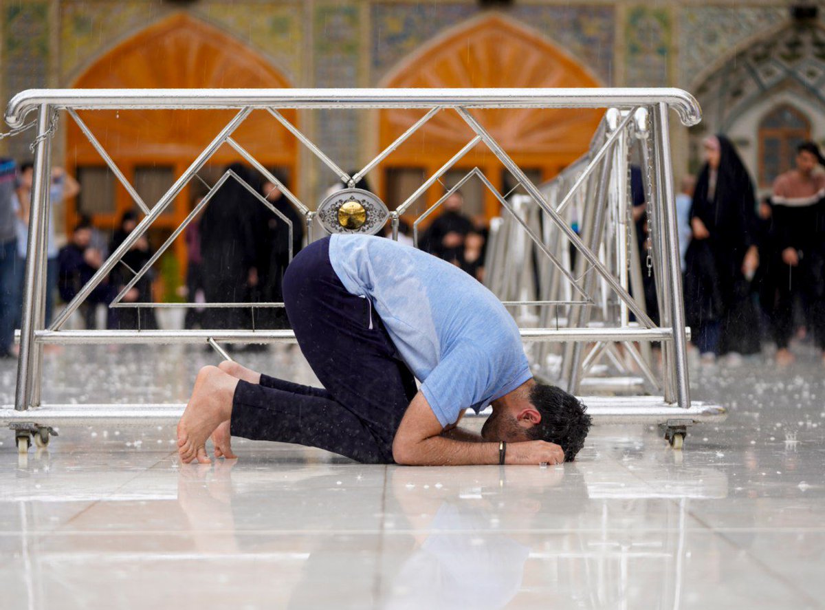 خدایا؛
با باران رحمتت، زمین ما را زنده گردان.

صحیفۀ سجادیه، فراز ۱۹
#دعای_باران