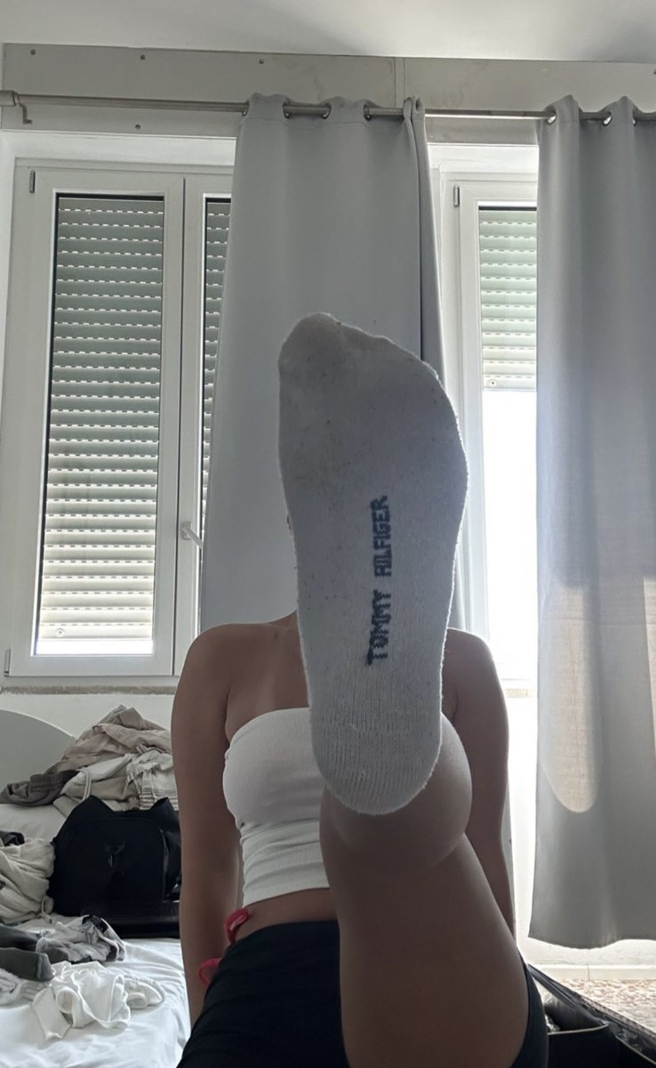 Amazon, Paysafe, Krypto, und jegliches verfügbar 💸
Bettel auf Knien dein Konto schrumpfen zu lassen köpek 😌

#findom #femdom