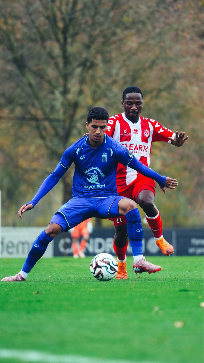 SportCharleroi's tweet image. Ce midi, lors d’un amical disputé contre le @kvkofficieel, nos Zèbres se sont imposés 2 à 0 sur la pelouse de la Zebra Belfius Academy. 🦓

⚽️ : Colassin &amp;amp; Szymczak

#RCSC #NapoleonScore ⚫️⚪️