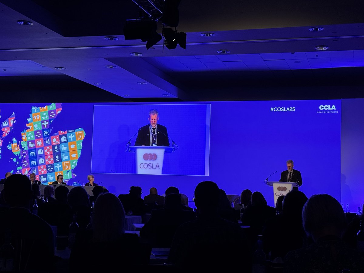 Si Cameron tweet media