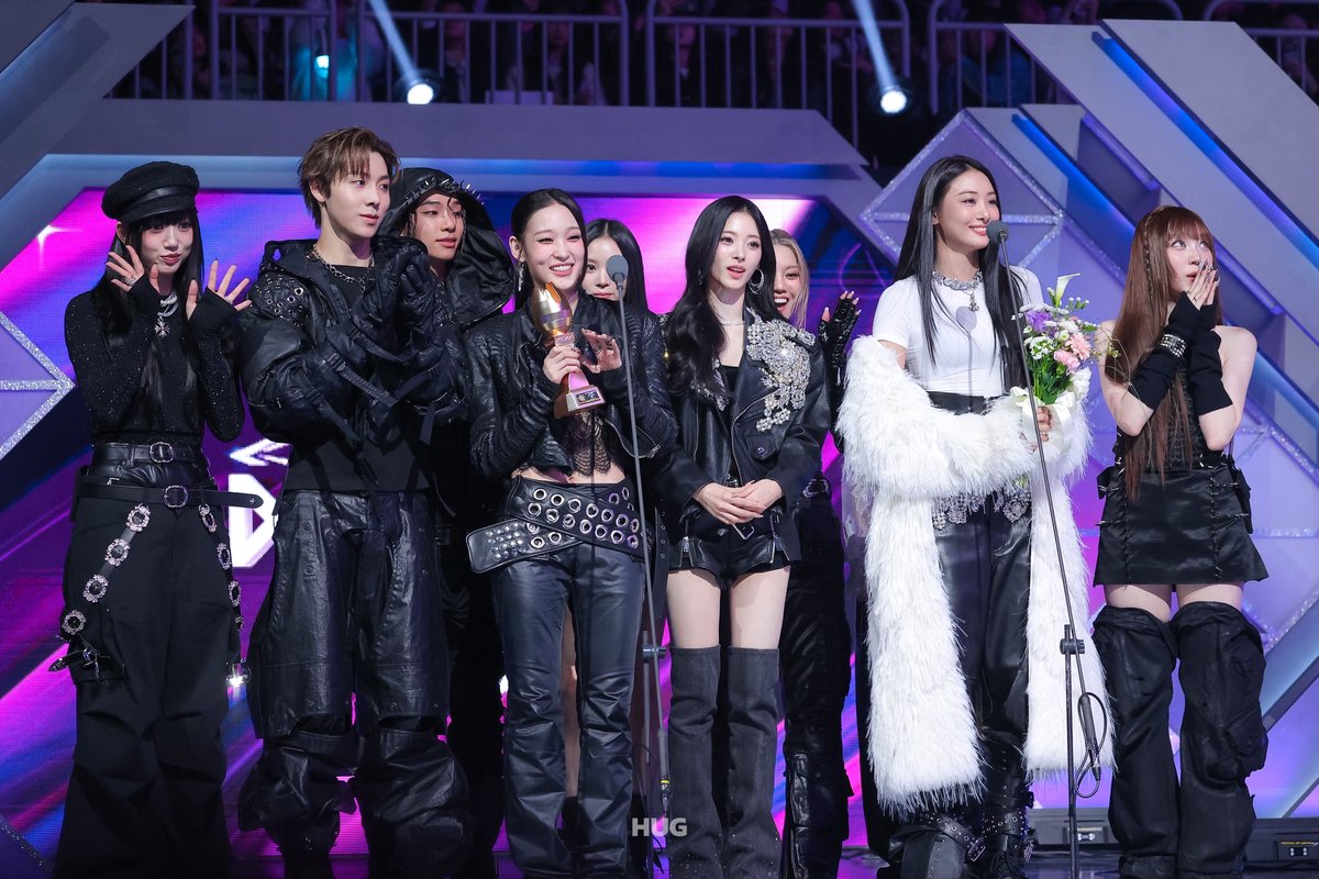 【新品未開封】ALLDAY PROJECT MEOVV　14点セット ALLDAY PROJECT and MEOVV. You can feel that aura right here.