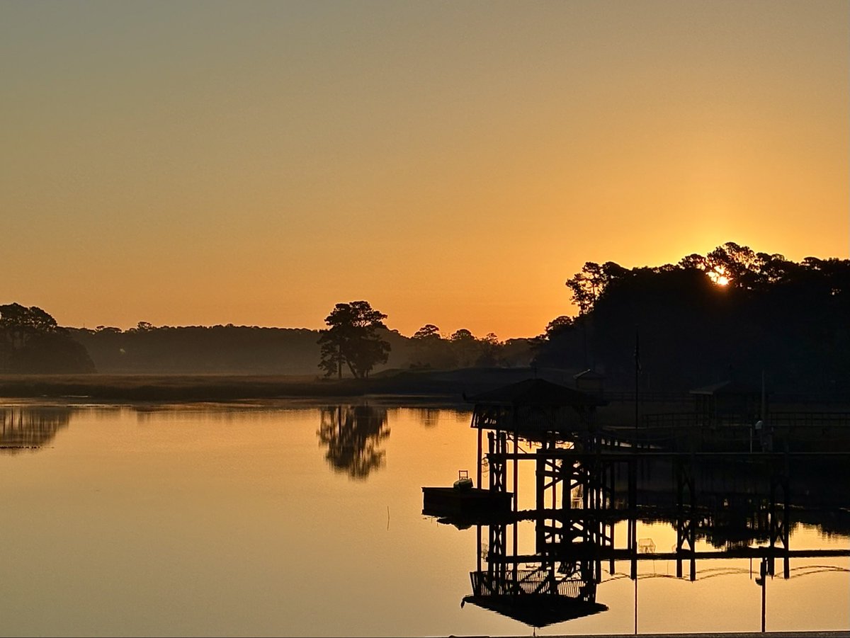 Happy Friday! #Calabash <a href="/EdPiotrowski/">Ed Piotrowski</a> <a href="/medwick/">Gannon Medwick</a> <a href="/DylanHudlerWXII/">Dylan Hudler</a> <a href="/jamiearnoldWMBF/">Jamie Arnold WMBF</a> <a href="/LeeHaywoodWX/">Lee Haywood</a> <a href="/dogwoodblooms/">Cassie Clark</a> <a href="/marioncaldwx/">Marion Caldwell</a> <a href="/JustinMcKeeWx/">Justin McKee</a> <a href="/StarboardRail/">The Starboard Rail</a> <a href="/ThePhotoHour/">#ThePhotoHour</a> <a href="/Christina4casts/">Christina Anthony</a> <a href="/CMorganWX/">Christian Morgan</a> <a href="/AndrewWMBF/">Andrew Dockery</a> <a href="/ScottyPowellWX/">Scotty Powell</a> <a href="/jgreenhillwx/">Jenna Greenhill</a> <a href="/TimBuckleyWX/">Tim Buckley</a> <a href="/matt_wx/">Meteorologist Matt Bullock</a> <a href="/clairefrywx/">Claire Fry</a>