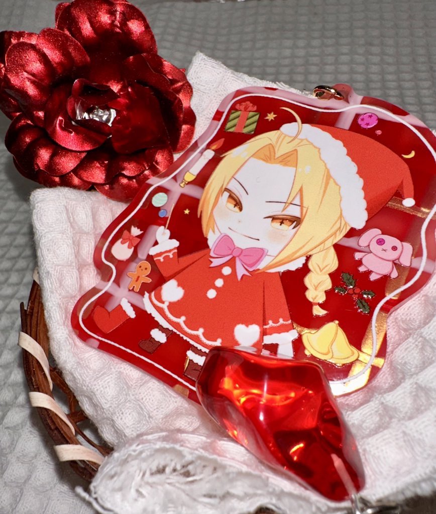 去年か一昨年に作ったサンタ兄さん🎅 またアクキー作りたい