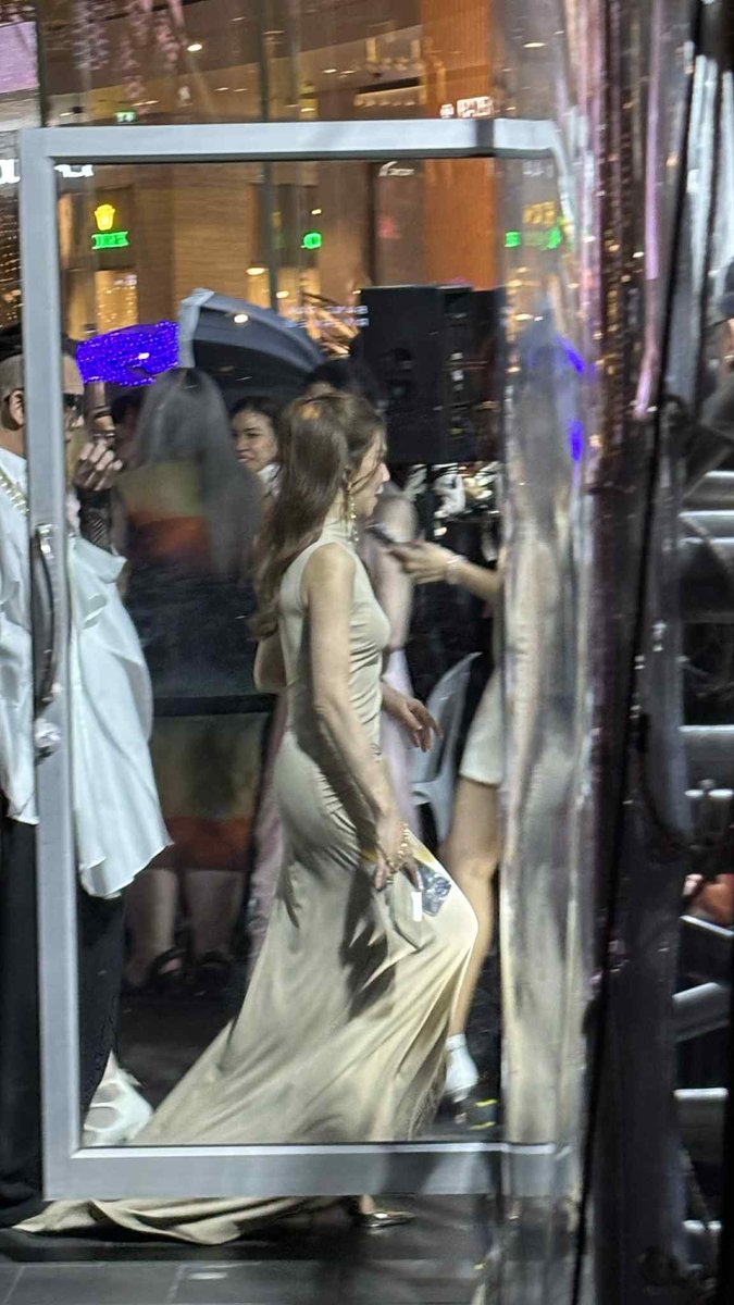 พี่ป๊อกสวยมากกกก 😭😭😭😭

Photo by <a href="/ptaewoh/">I am ไอ้เด็กยักษ์</a>