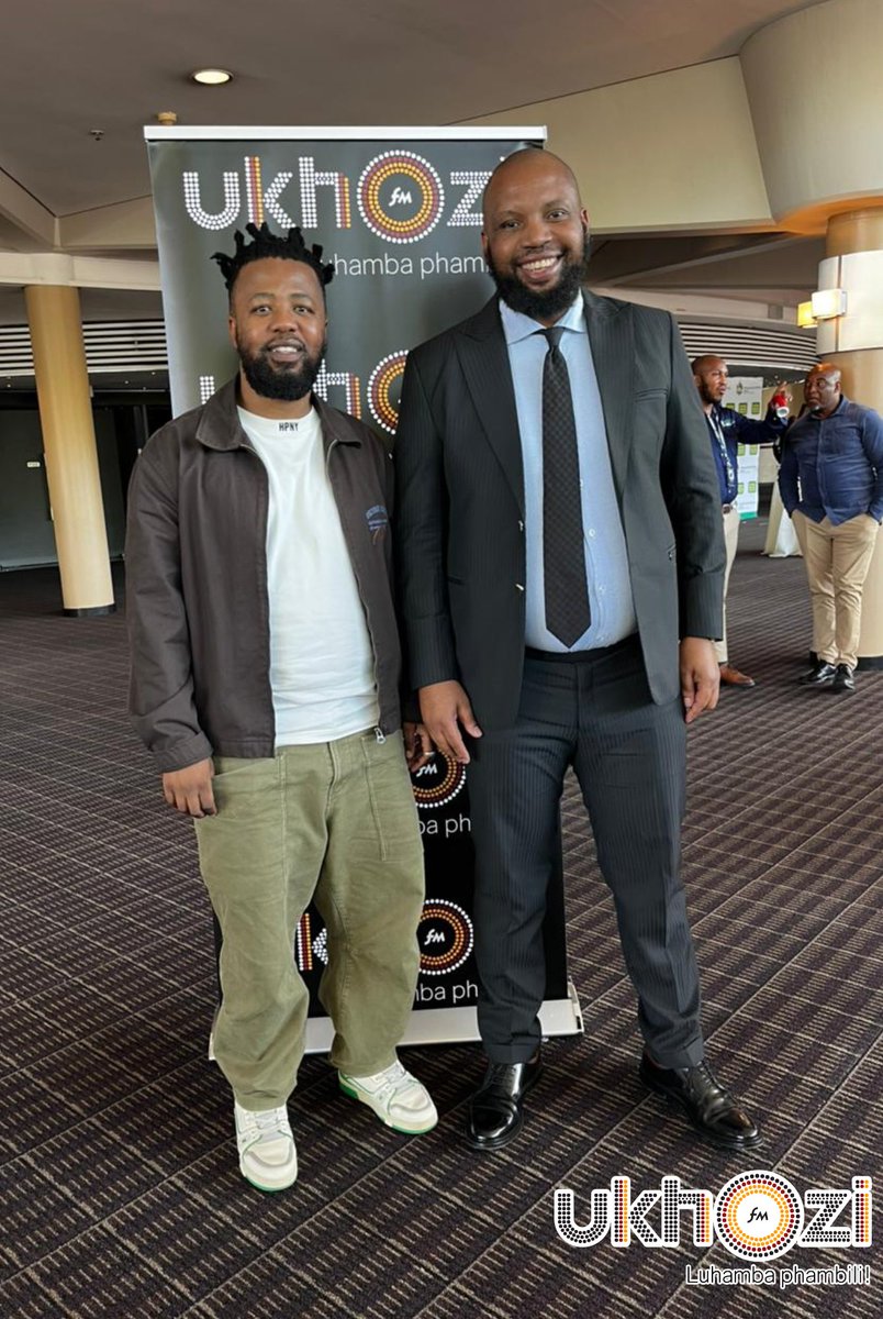 ukhozi_fm's tweet image. Njengoba uMnyango Wezokuthutha nokuHlaliswa kwaBantu namhlanje usingethe i-KZN Artificial Intelligence Summit 2025 eDurban ICC, sithole ithuba lokukhuluma noMhlonishwa uSiboniso Duma ngalolusuku. 

#Dankie1223 #UkhoziFM #KZNArtificialIntelligenceSummit2025 @KZNTransport