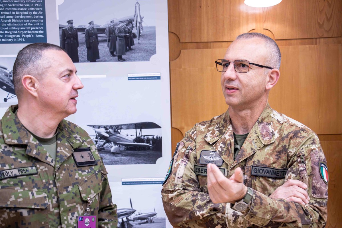 HQMNDC's tweet photo. 💬“By training together, we stand together — ready to deter, defend &amp; safeguard peace in Europe and beyond.”🛡️ #WeAreHQMNDC #EasternFlank #CollectiveDefence
@CGTAD_NRDC_ESP @continest https://t.co/u1E7SQaGaJ